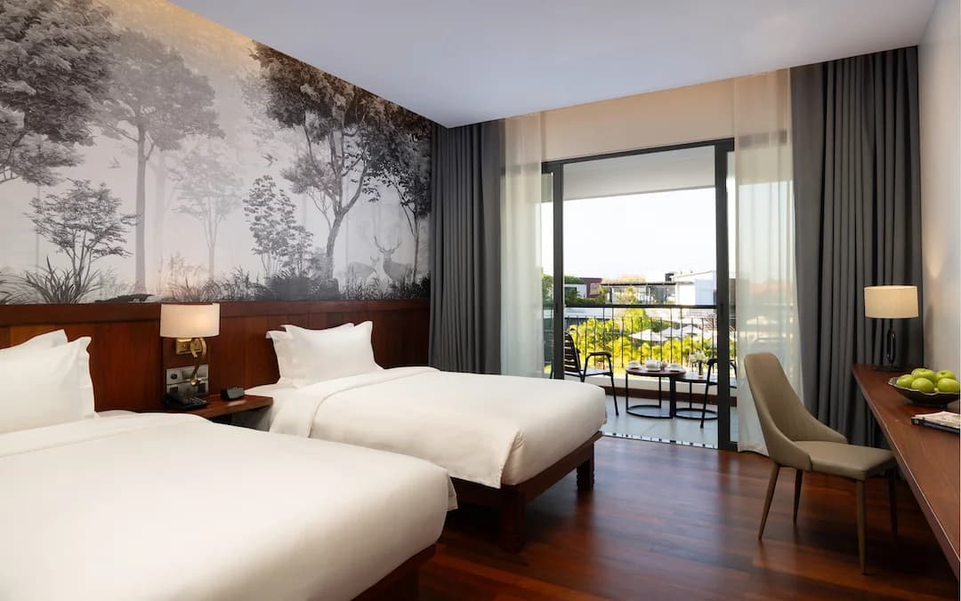 Deluxe Balcony Room