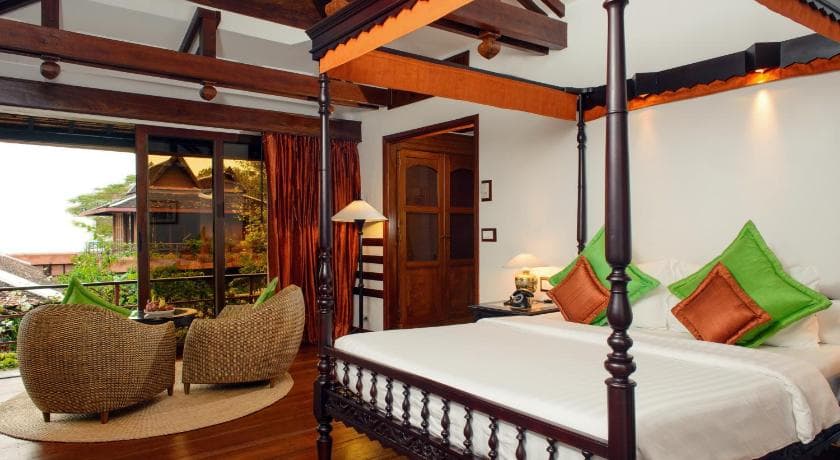 Water view room