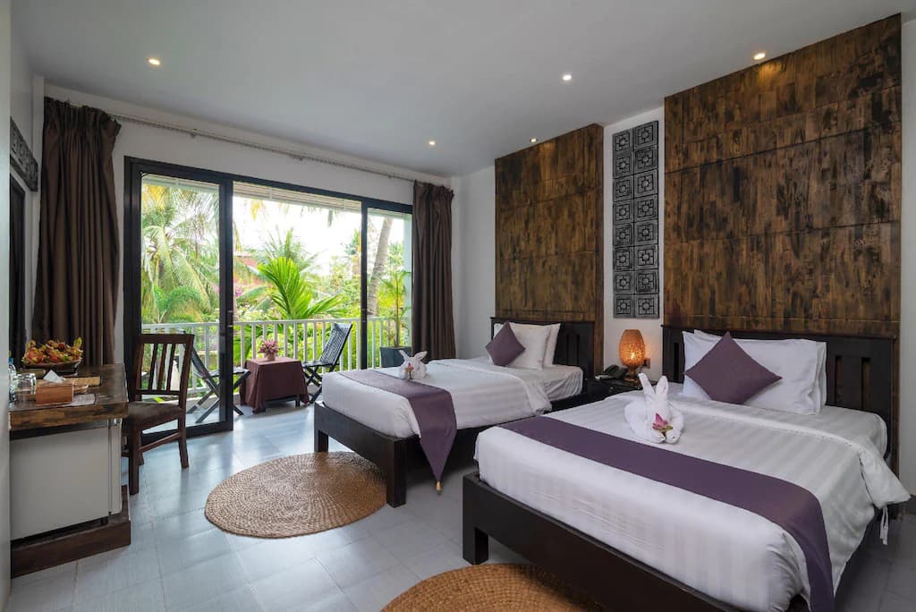 Deluxe with Pool View