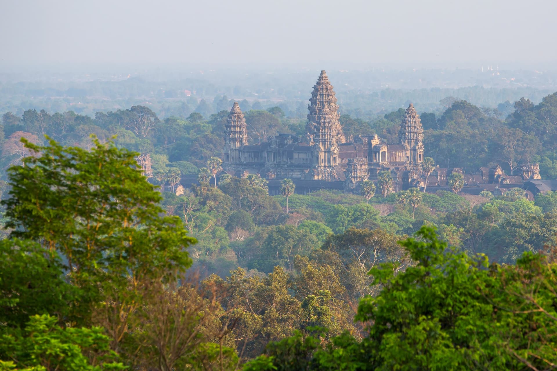 ¡Visita de los templos de Angkor desde el cielo!